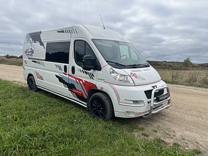 Peugeot boxer (2 фото из 14)