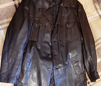 Стильная кожаная куртка в отличном состоянии р.48-50
