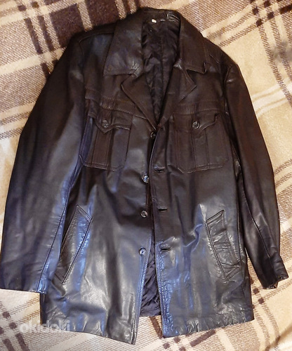 Стильная кожаная куртка в отличном состоянии р.48-50 (фото #1)