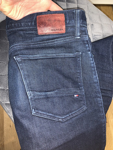 Tommy Hilfiger teksad W32/L36 (2 foto / 3)