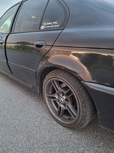 BMW e39 142kw manuaal (14 foto / 14)