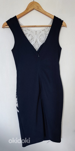 Lipsy Londoni liibuv midi kleit