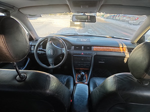 Audi a6 1.9 81kw 6k manual (7 foto / 7)