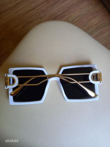 Новые солнцезащитные очки (фото #3)
