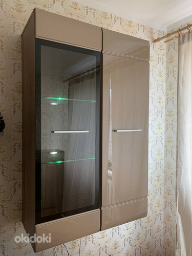 Два шкафа (комода) с подсветкой в комнату (фото #4)