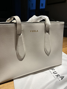 Furla käekott (2 foto / 3)