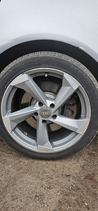 Audi диски (3 фото из 8)