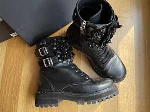 Liu Jo Leather Ankle boots (4 foto / 7)