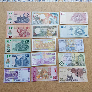 Бумажные деньги (6 фото из 10)