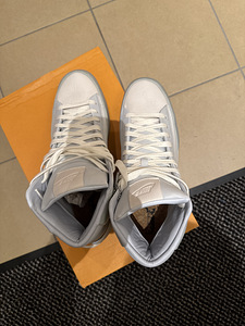 Кроссовки Nike (1 фото из 5)