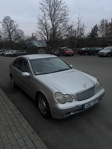 MERCEDES-BENZ (3 foto / 5)