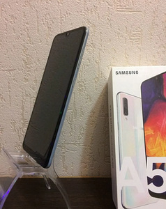 Samsung galexy a50 (2 foto / 4)