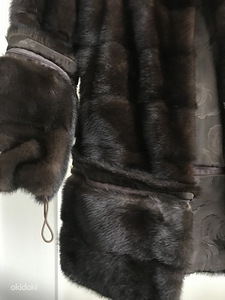 Naaritsakasukas (2 foto / 4)