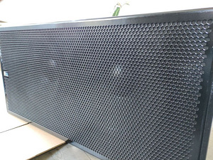 MEYER SOUND 700-HP UltraHigh-Power Subwoofer (3 foto / 3)