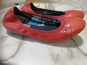 Hilfiger 32 (1 фото из 2)