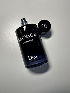 Dior Sauvage (2 foto / 2)