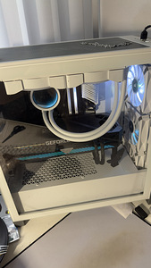Настольный компьютер Gaming PC (3 фото из 3)