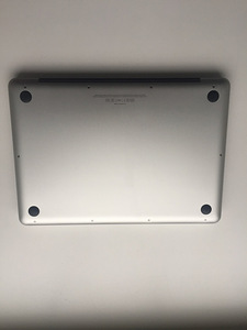 MacBook Pro 13.3" - Mid 2012 - 2.5GHz Core i5 750GB SSD (7 foto / 10)