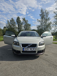Volvo C30 2.4d 132kw (3 foto / 10)