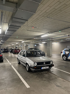 VW Golf 2 1.6 (3 foto / 6)
