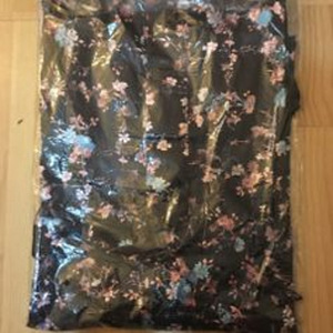 UUS! Victoria’s Secret Flounce Robe (3 foto / 3)