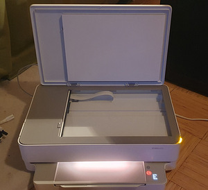 Принтер серии HP ENVY 6000 «всё в одном» (3 фото из 5)