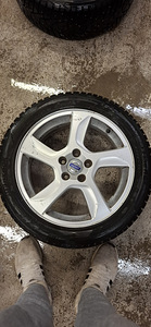 Volvo диски R17 Hankook i pike rs2 (2 фото из 6)