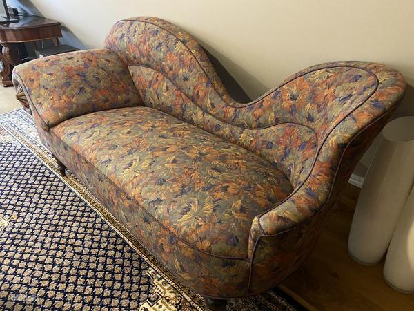 Великолепный диван-кушетка (фото #2)