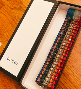 Повязка на голову , стильная , ультра Модная с камнями Gucci (2 фото из 4)