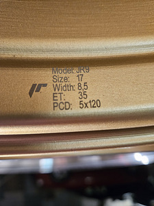 Japan Racing JR9 Gold with Machined Lip (7 foto / 10)