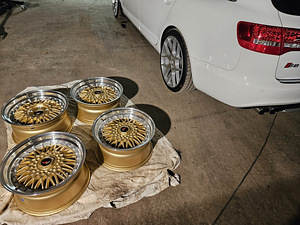 Japan Racing JR9 Gold with Machined Lip (10 foto / 10)