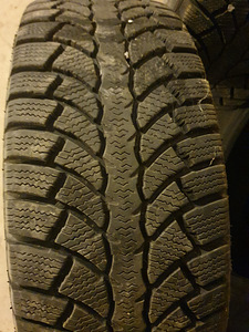 Продам всесезонные шины 195/65 R 15 (2 фото из 5)