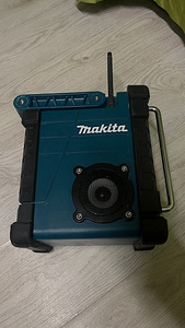 Makita DMR 107 (6 фото из 6)