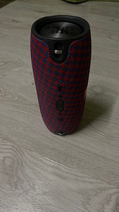 JBL Xtreme (2 foto / 5)