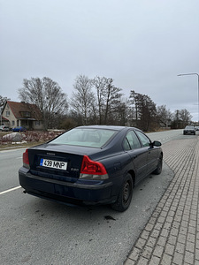 Volvo s60 2003 (3 foto / 6)