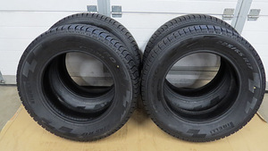 Lamellrehvid, talverehvid Pirelli Ice Zero 225/65 R17 (5 foto / 5)