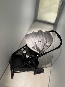 Cybex Gazelle S 2023 рама и 2025 серое сиденье (3 фото из 4)