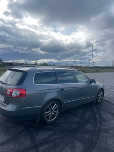 Volkswagen Passat B6 (2 foto / 9)
