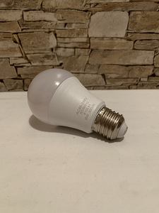 LED 9W 3000K lambipirnid 6tk E27 (2 foto / 3)
