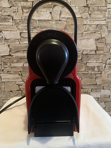Nespresso Krups Inissia kapslikohvimasin (4 foto / 10)