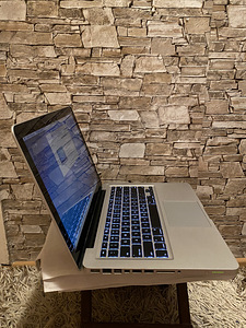 Apple Macbook Pro Core 2 Duo 2.26 GHz 2GB (3 foto / 7)