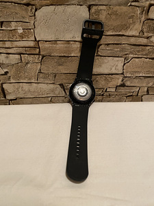Samsung Galaxy Watch 4 + 15W Wireless Duo Pad + 7 rihma (3 foto / 6)