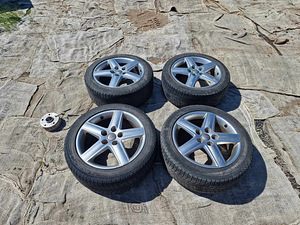 Audi veljed ja laiendus flantsid (2 foto / 4)