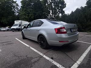 Skoda Octavia (4 foto / 11)