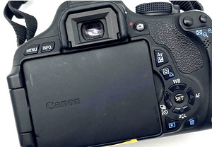 Canon600D (2 foto / 3)