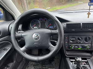 VW passat (11 фото из 12)