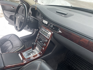 Volvo S80 Executive (7 foto / 14)