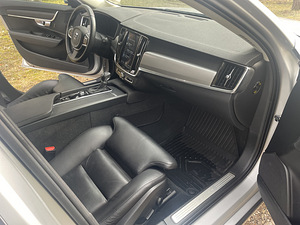 Volvo V90 (11 фото из 15)