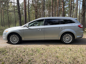 Ford Mondeo (3 фото из 15)