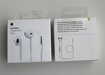 Apple EarPods with Lightning Connector/Plug